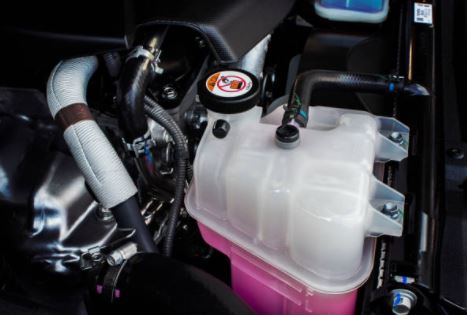 Por qué mi coche tiene pérdidas de líquido refrigerante? - Taller mecánico  en Arganda del Rey